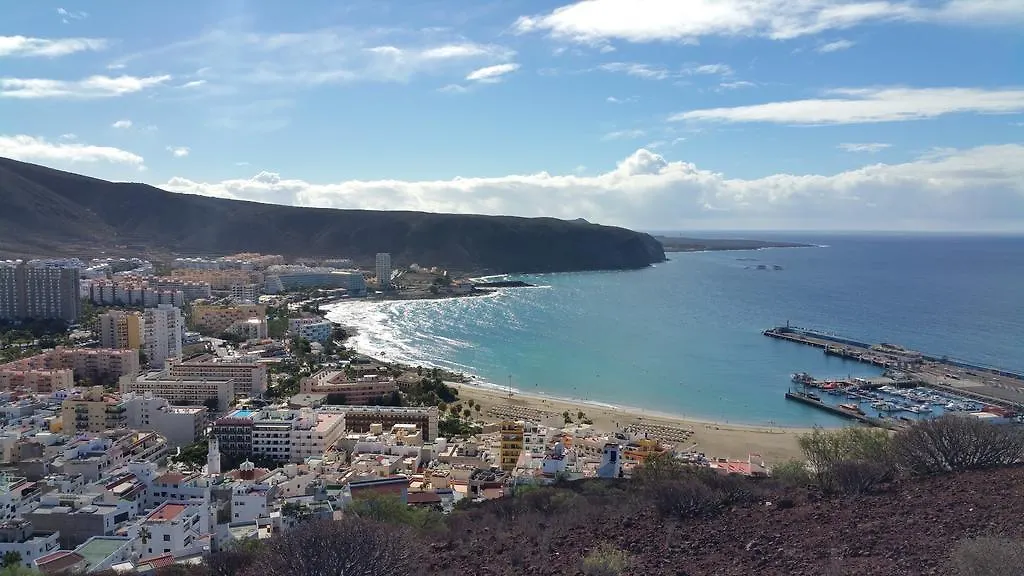 Ohana Atico Avenida Chayofita Los Cristianos  Apartment
